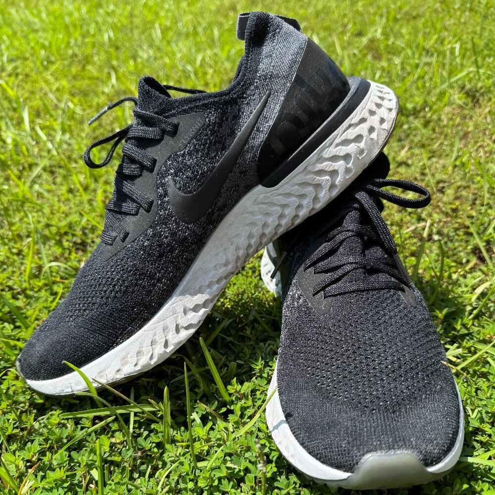 Nike Epic React Flyknit Men's 10.5 Running Tennis Shoes Black Gray White AQ0067